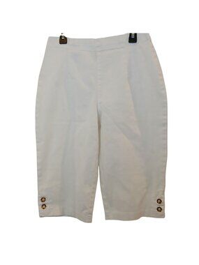 Croft & Barrow Womens White Petite 8P Bermuda Shorts With Button Accents #I-8